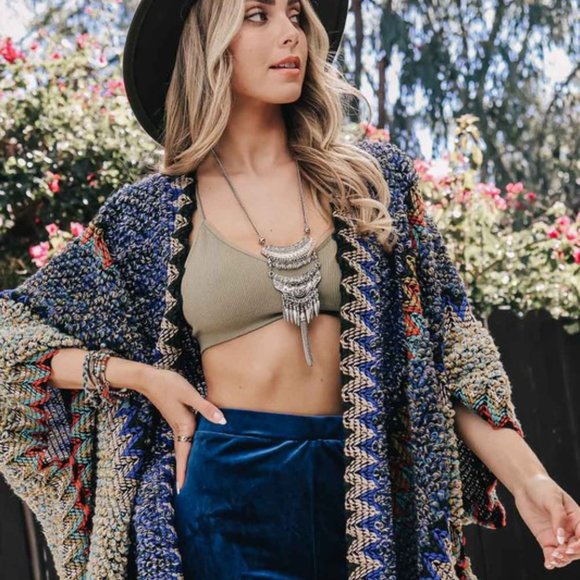 Bohemian Knit Tasseled Poncho Ruana Cardigan Sweater Hippie Top Weatern - Picture 3 of 7